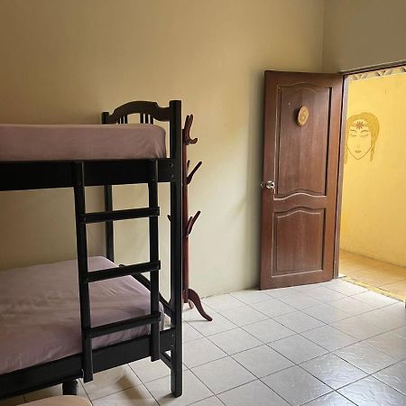 Chaqana Hostel Salinas  Eksteriør bilde